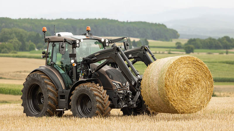 G-Tour Traktoren FL Stroh 800x450.jpg