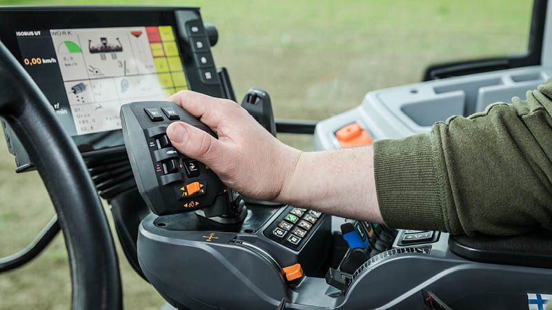 valtra n4, t4, s4 series with smarttouch on a field