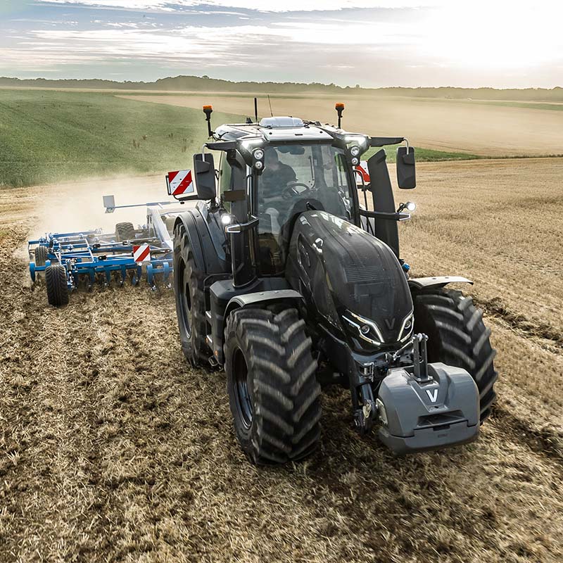 Valtra T-Serie der 5. Generation mit Grubber