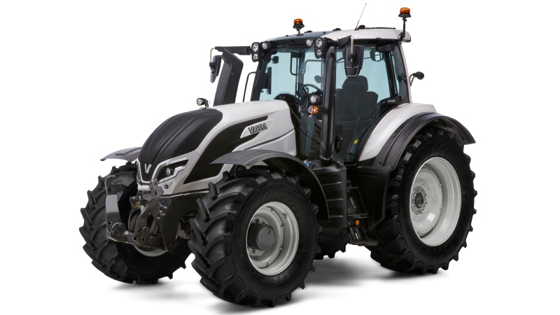 VALTRA 3 VALTRA Traktoren Modellübersicht 2014 Prospekt von 01/2014 